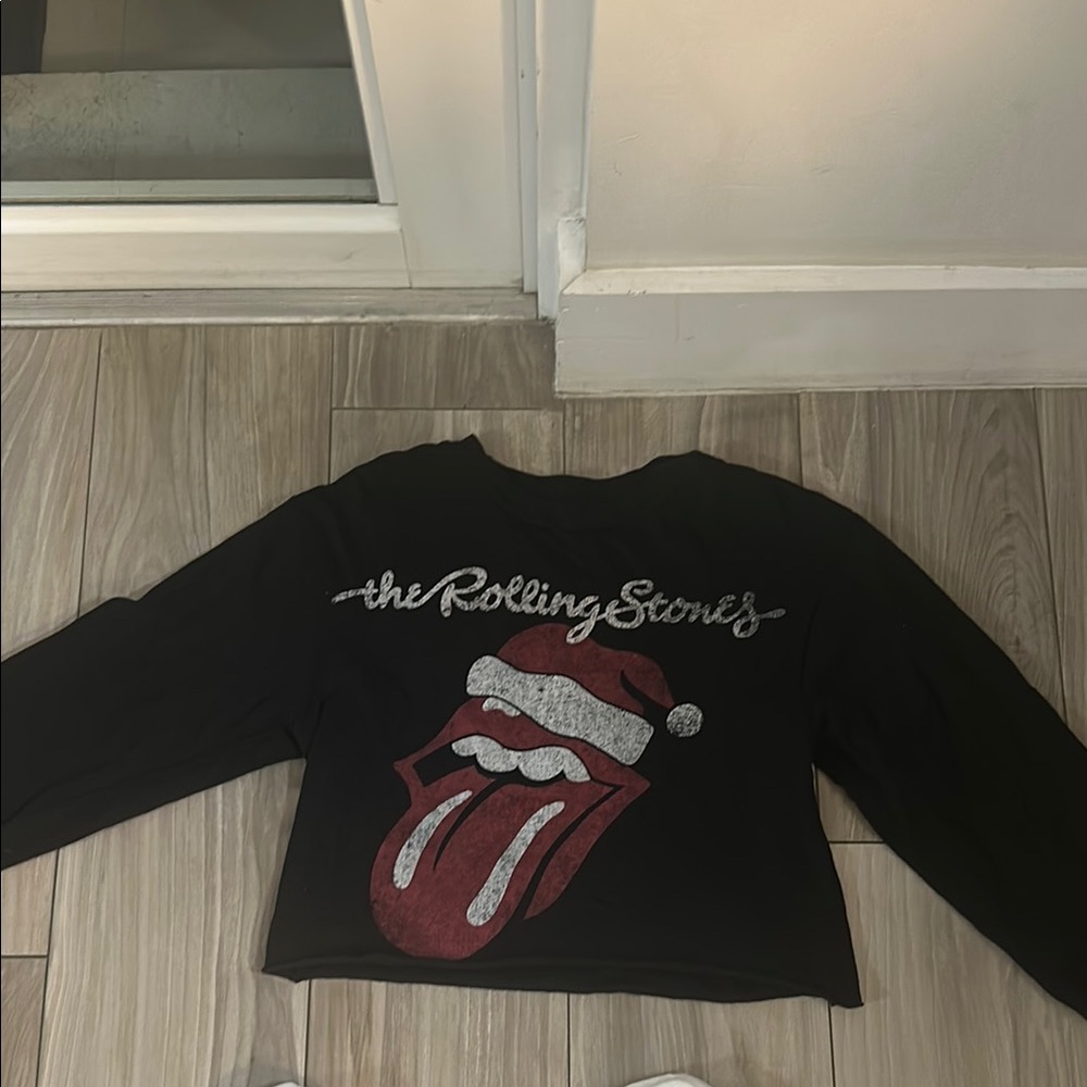 Black Rolling Stones Long Sleeve Cropped Sweater
